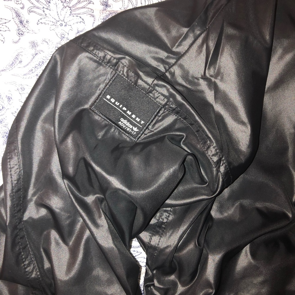 Adidas Wind-Breaker - Picture 2 of 4